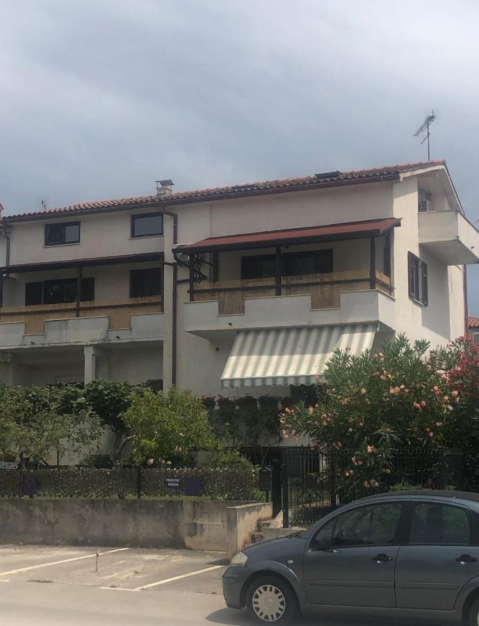 Apartment Novigrad City Centre Экстерьер фото